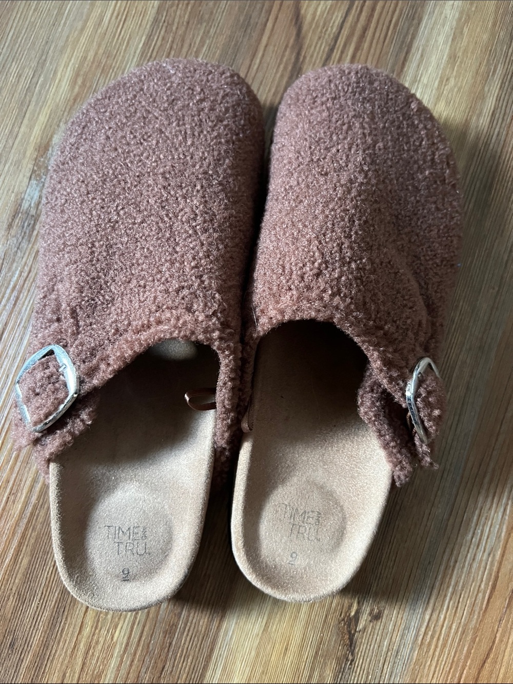 Women’s Size 9 Time and Tru Faux Shearling Buckle Clogs